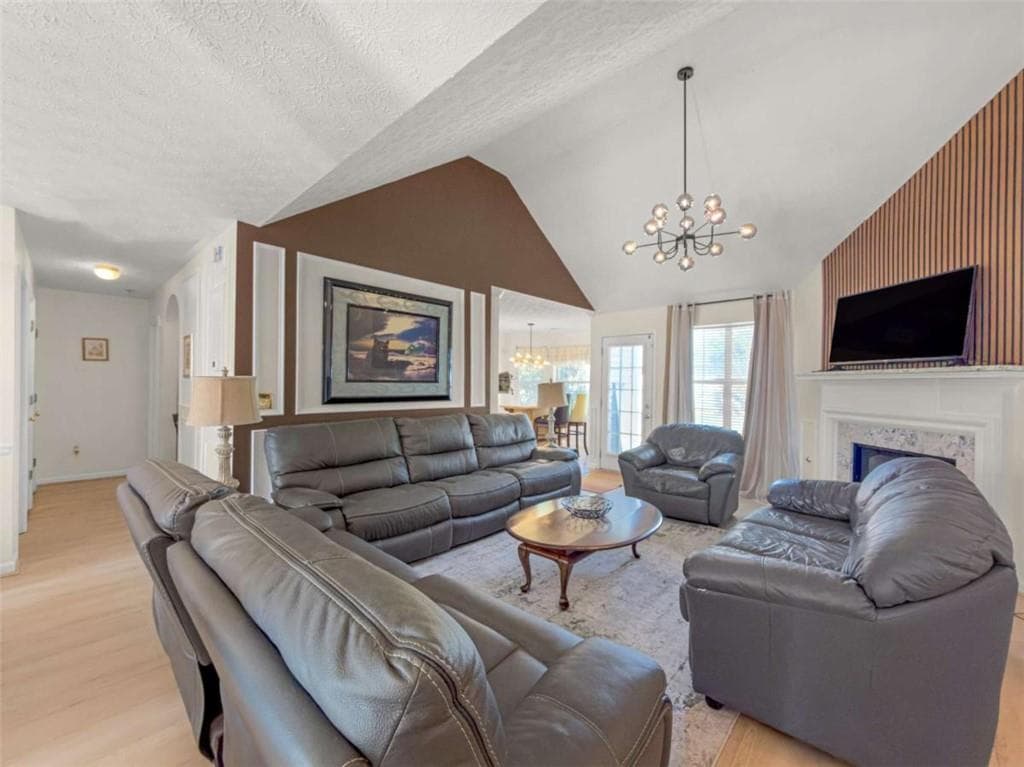 3 bedroom, 2 bathroom, 1,475 sq ft single family residence for sale at 5075 Towne Park Drive, Mcdonough, GA 30252 — photo 3