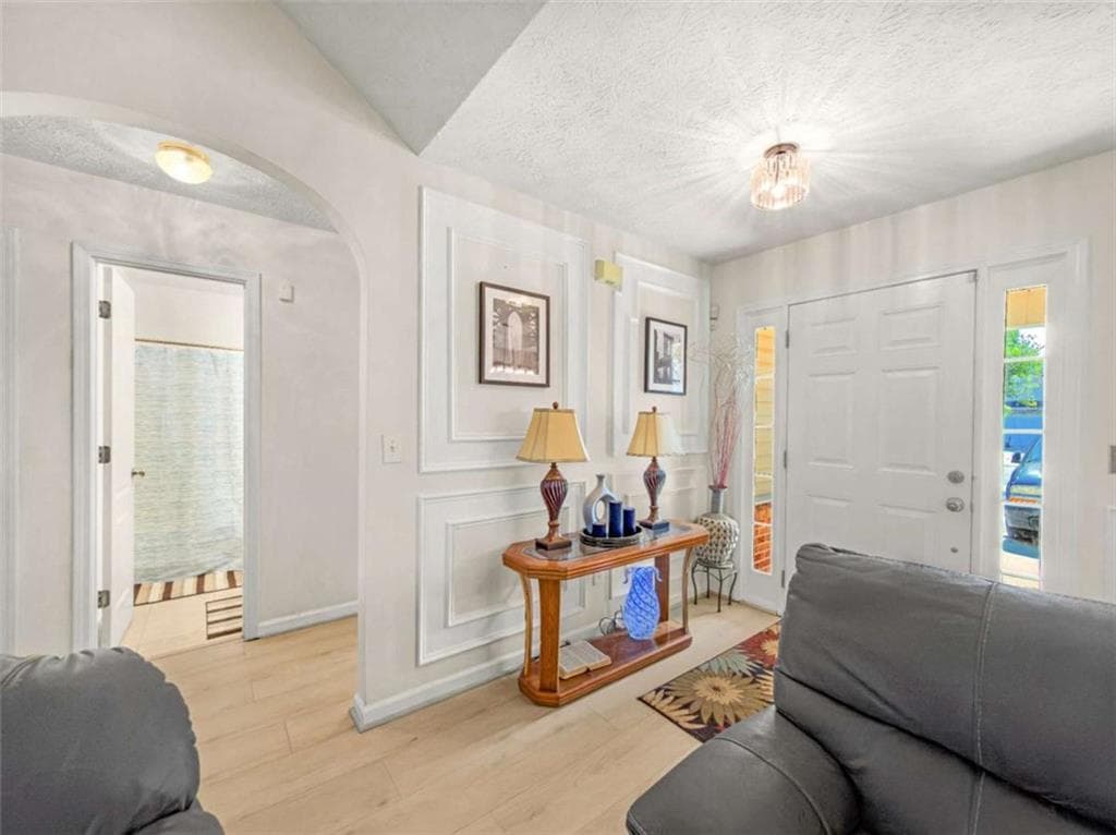 3 bedroom, 2 bathroom, 1,475 sq ft single family residence for sale at 5075 Towne Park Drive, Mcdonough, GA 30252 — photo 4