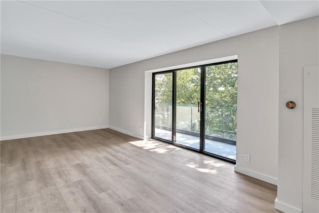 2 bedroom, 2 bathroom, 1,120 sq ft condominium for rent at 2460 Peachtree Road 913, Atlanta, GA 30305 for $3,400 a month — photo 10