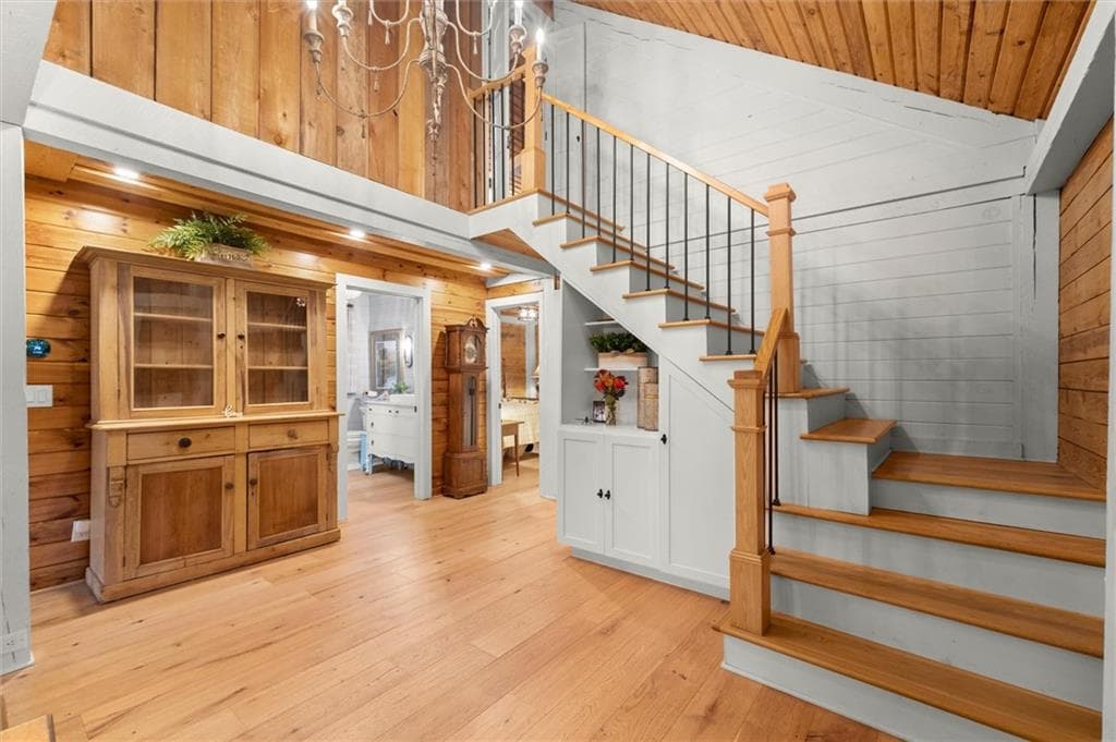 3 bedroom, 2 bathroom, 1,665 sq ft single family residence for sale at 11 Bluebell Circle, Big Canoe, GA 30143 — photo 5
