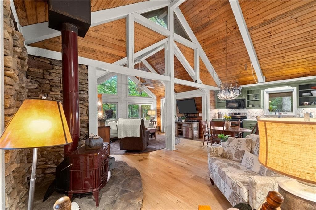 3 bedroom, 2 bathroom, 1,665 sq ft single family residence for sale at 11 Bluebell Circle, Big Canoe, GA 30143 — photo 6
