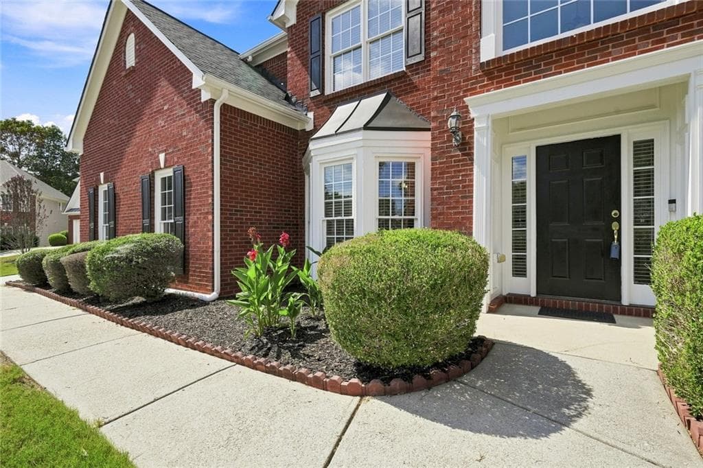 5 bedroom, 4 bathroom, 3,658 sq ft single family residence for sale at 279 Sweet Cane Trail, Grayson, GA 30017 — photo 4