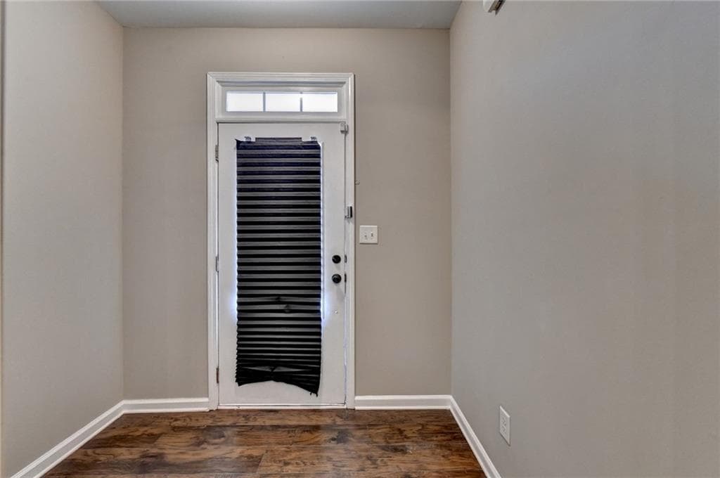 2 bedroom, 3 bathroom, 1,696 sq ft townhouse for sale at 2152 Executive Drive, Duluth, GA 30096 — photo 4