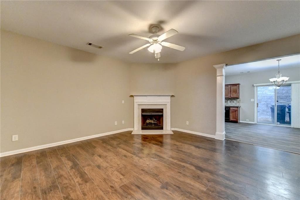 2 bedroom, 3 bathroom, 1,696 sq ft townhouse for sale at 2152 Executive Drive, Duluth, GA 30096 — photo 7