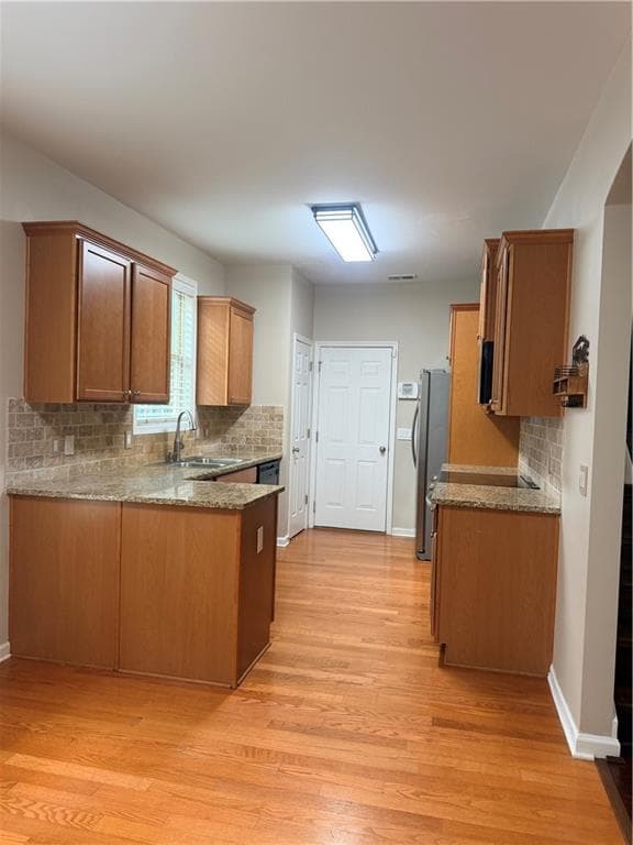 4 bedroom, 3 bathroom, 2,269 sq ft single family residence for rent at 2118 Newbury Oaks Drive, Lawrenceville, GA 30044 for $2,500 a month — photo 5