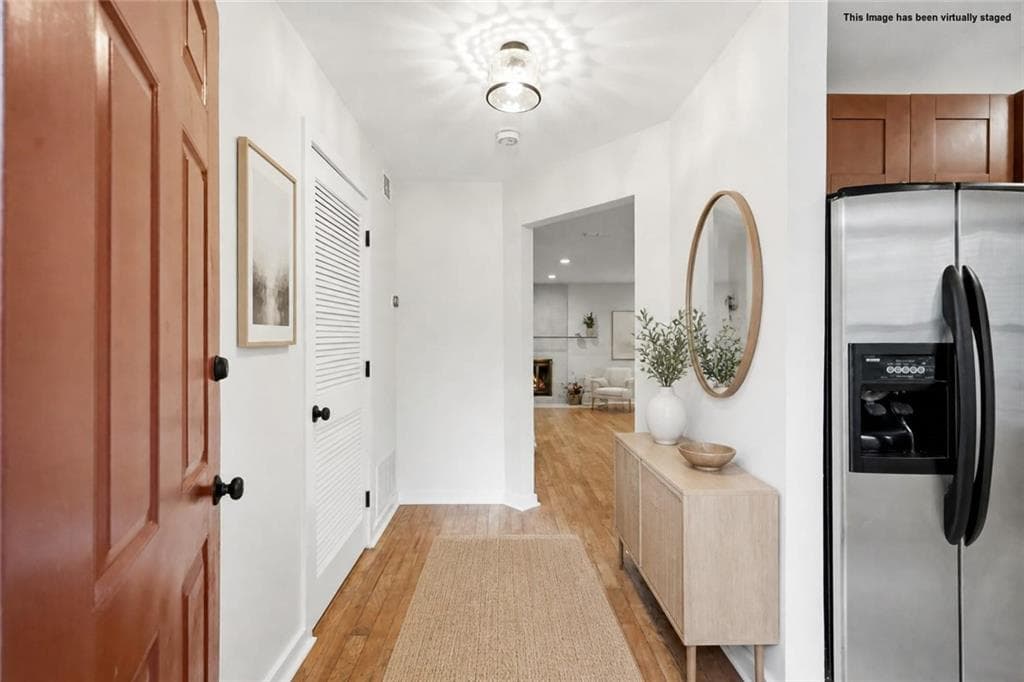 4 bedroom, 4 bathroom, 2,053 sq ft townhouse for sale at 512 Mcgill Place, Atlanta, GA 30312 — photo 2