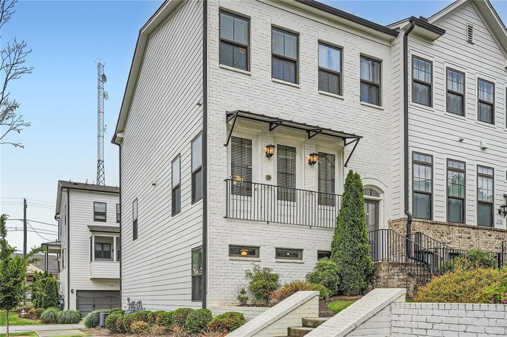 3 bedroom, 4 bathroom, 1,600 sq ft townhouse for sale at 1780 Morningtide Lane, Atlanta, GA 30324 — photo 4