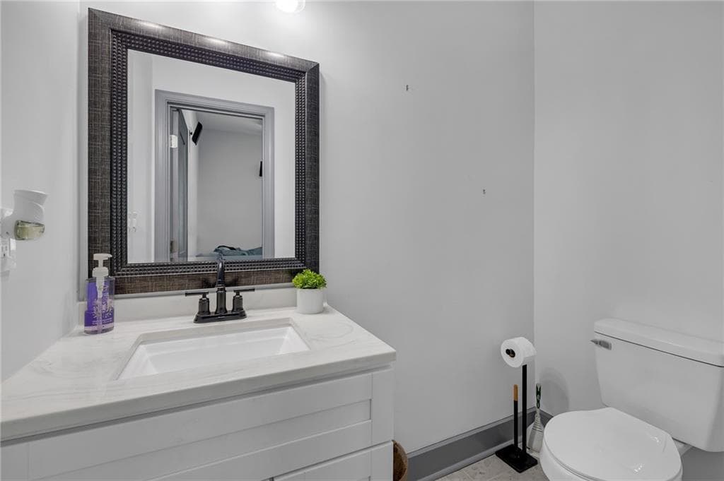 5 bedroom, 5 bathroom, 3,604 sq ft single family residence for sale at 2535 Octavia Lane, Marietta, GA 30062 — photo 10