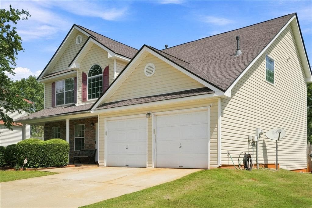 4 bedroom, 3 bathroom, 2,321 sq ft single family residence for sale at 210 Spring Lake Terrace, Covington, GA 30016 — photo 2