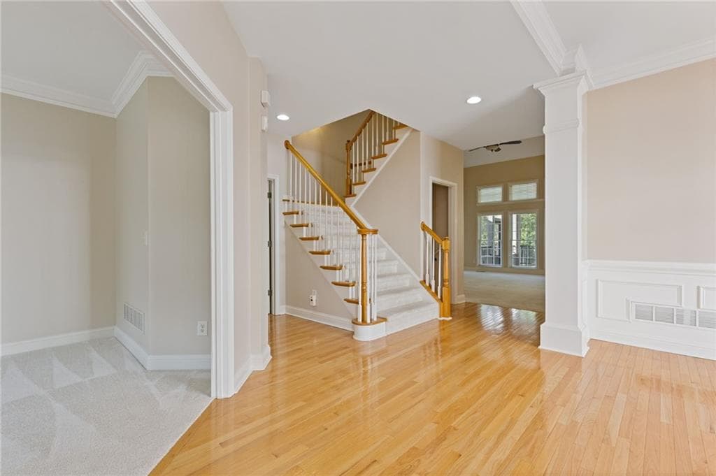 6 bedroom, 5 bathroom, 4,922 sq ft single family residence under contract at 5503 Kingsley Manor, Cumming, GA 30041 — photo 3