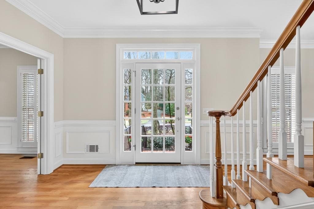 4 bedroom, 3 bathroom, 3,360 sq ft single family residence for sale at 353 Battle Woods Trail, Marietta, GA 30064 — photo 2