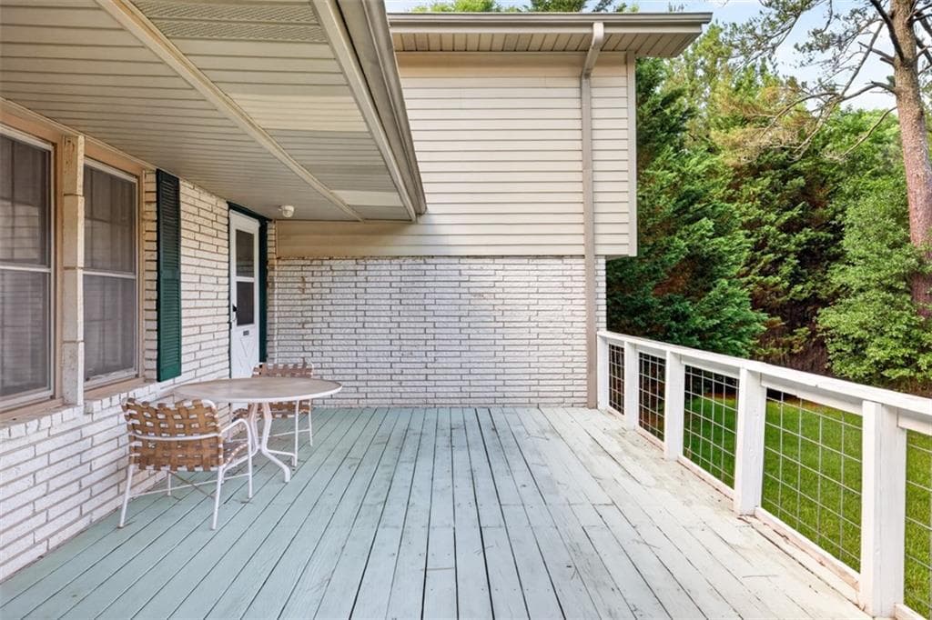 5 bedroom, 3 bathroom, 2,621 sq ft single family residence under contract at 1981 Lee Peters Road, Loganville, GA 30052 — photo 5