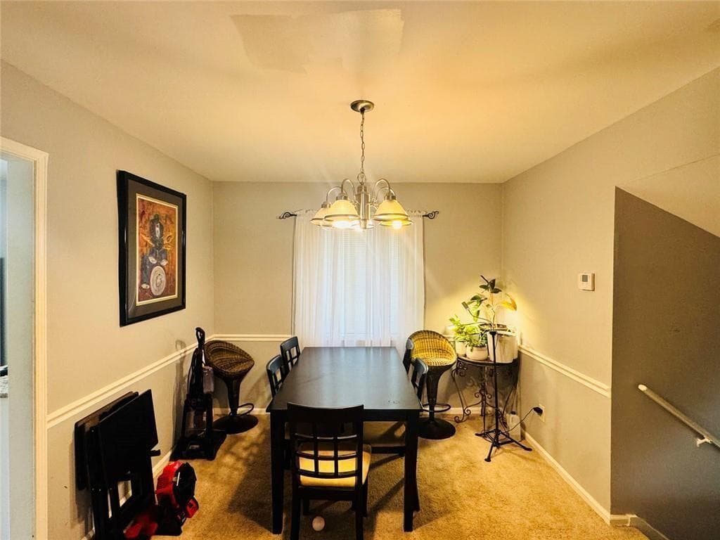 3 bedroom, 2 bathroom, 1,852 sq ft single family residence under contract at 521 Navarre Drive, Stone Mountain, GA 30087 — photo 5