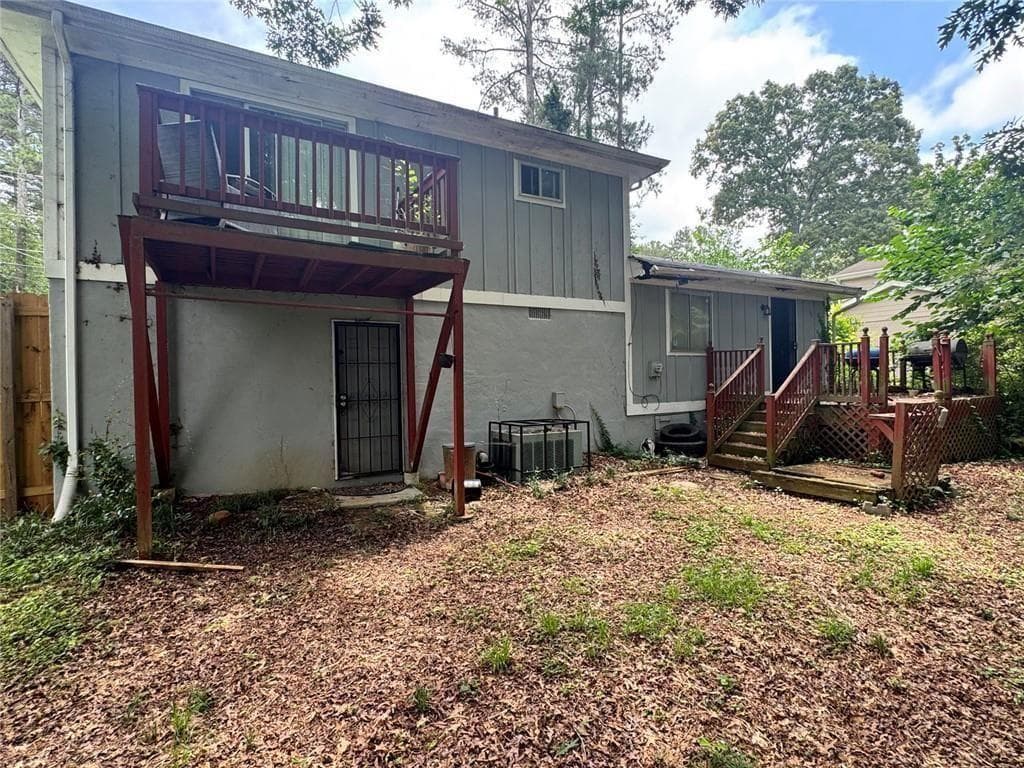 3 bedroom, 2 bathroom, 1,852 sq ft single family residence under contract at 521 Navarre Drive, Stone Mountain, GA 30087 — photo 9