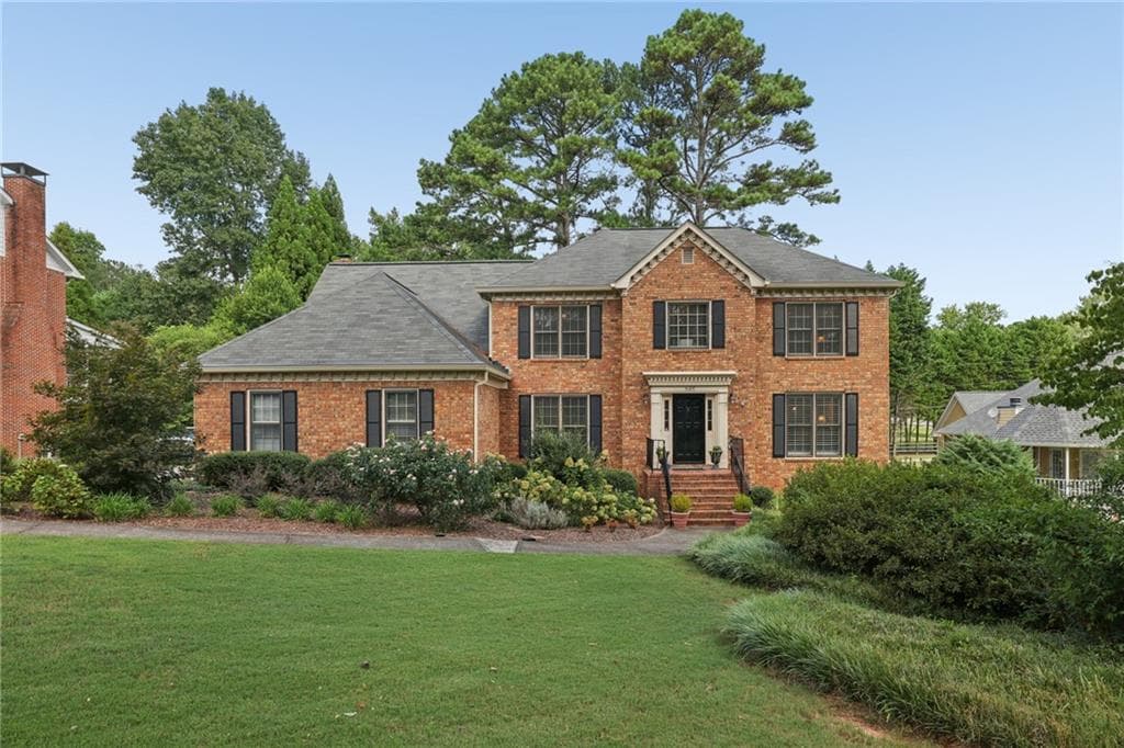 4 bedroom, 3 bathroom, 3,320 sq ft single family residence under contract at 5189 Beech Forest Drive, Lilburn, GA 30047 — photo 2