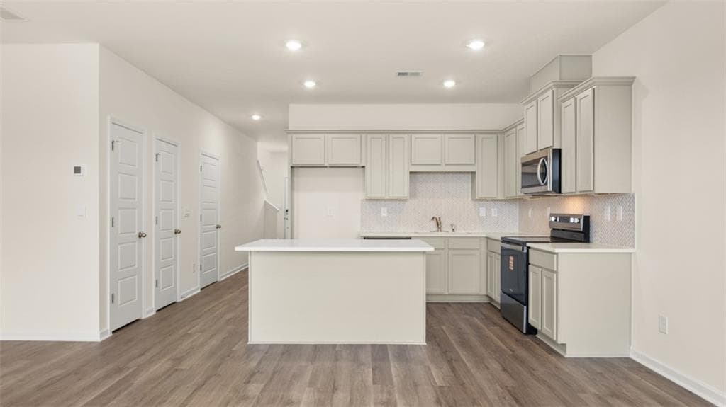 3 bedroom, 3 bathroom, 1,425 sq ft townhouse under contract at 206 Kenmore Circle, Perry, GA 31069 — photo 6