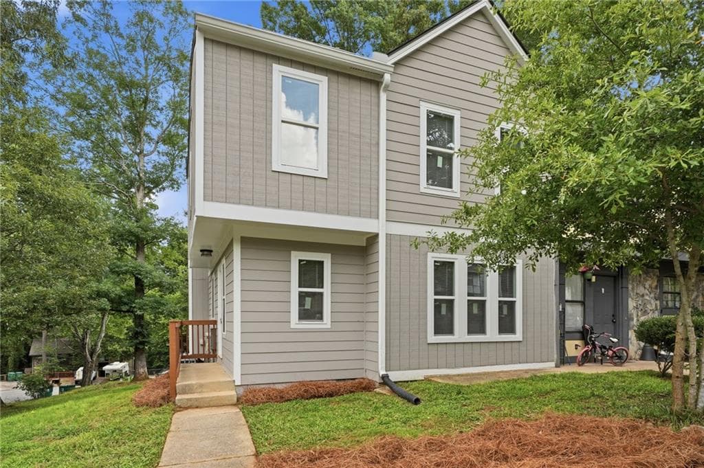 2 bedroom, 2 bathroom, 1,210 sq ft townhouse under contract at 1269 Brookview Lane, Smyrna, GA 30080 — photo 2