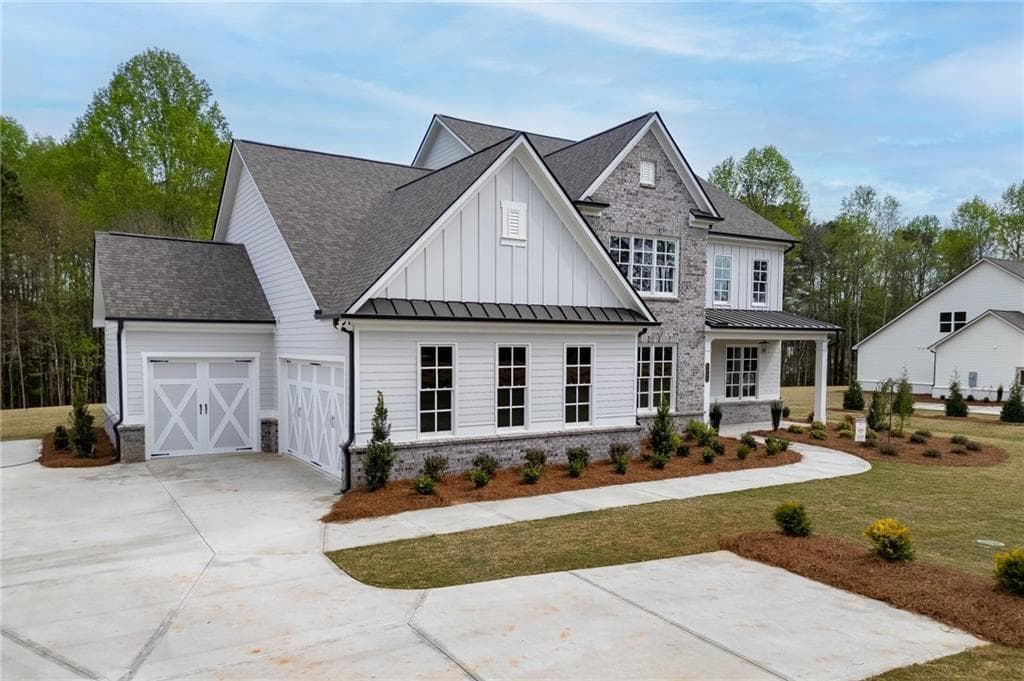 4 bedroom, 4 bathroom, 3,976 sq ft single family residence for sale at 5430 Settingdown Road, Cumming, GA 30041 — photo 2