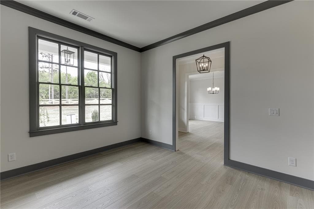 4 bedroom, 4 bathroom, 3,976 sq ft single family residence for sale at 5430 Settingdown Road, Cumming, GA 30041 — photo 7