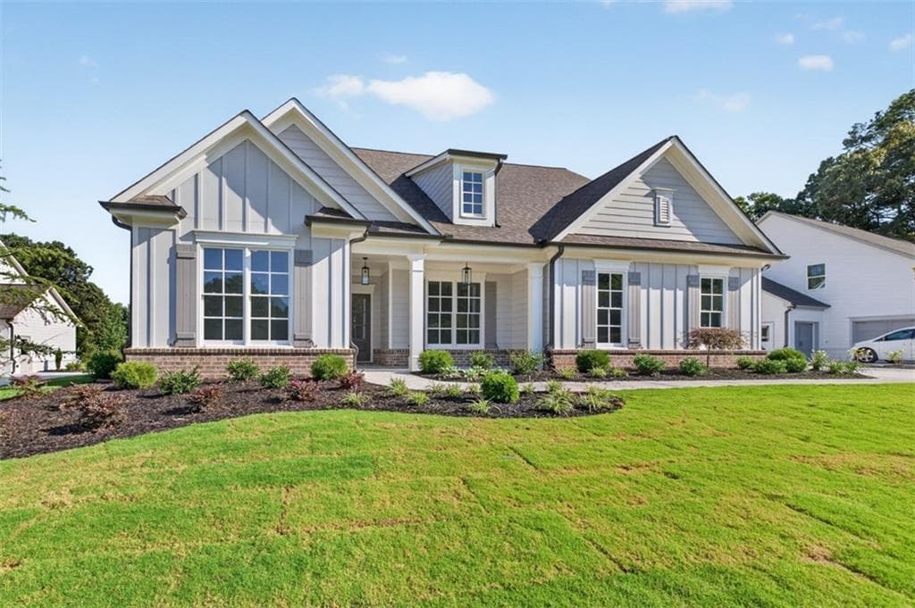 4 bedroom, 3 bathroom, 2,542 sq ft single family residence for sale at 4779 E Reed Road, Gainesville, GA 30507 — photo 2