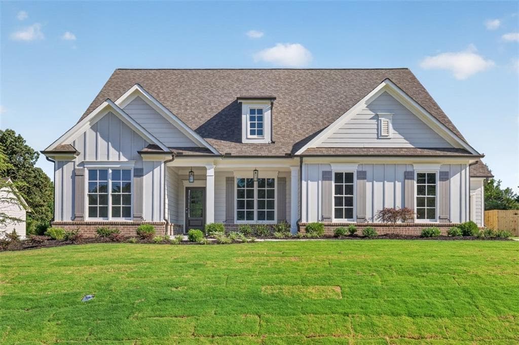 4 bedroom, 3 bathroom, 2,542 sq ft single family residence for sale at 4779 E Reed Road, Gainesville, GA 30507 — photo 3