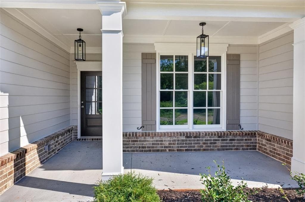 4 bedroom, 3 bathroom, 2,542 sq ft single family residence for sale at 4779 E Reed Road, Gainesville, GA 30507 — photo 6