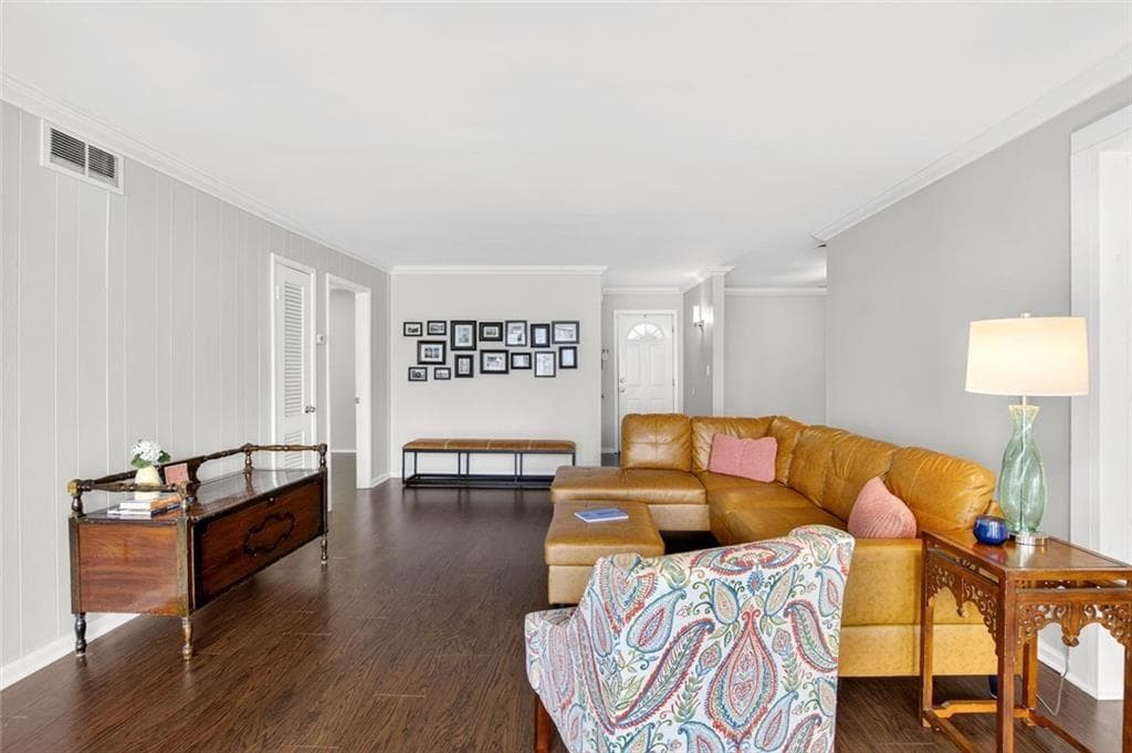 2 bedroom, 2 bathroom, 1,186 sq ft condominium for sale at 346 Carpenter Drive 48, Atlanta, GA 30328 — photo 5