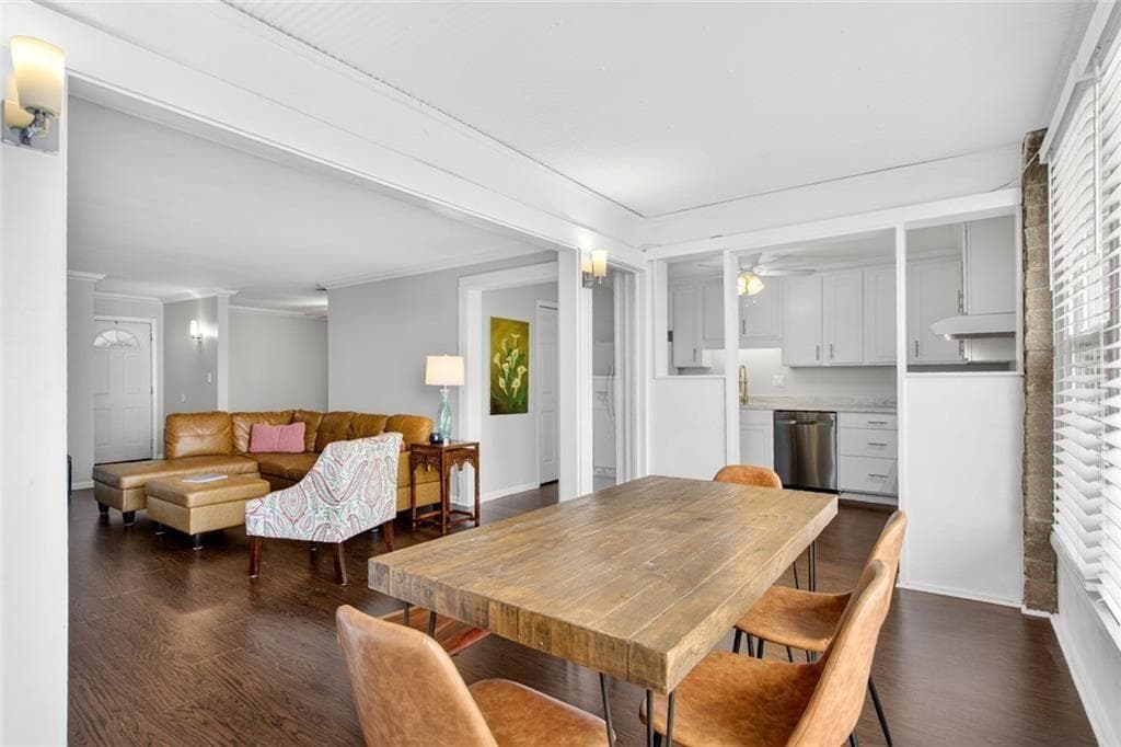 2 bedroom, 2 bathroom, 1,186 sq ft condominium for sale at 346 Carpenter Drive 48, Atlanta, GA 30328 — photo 9