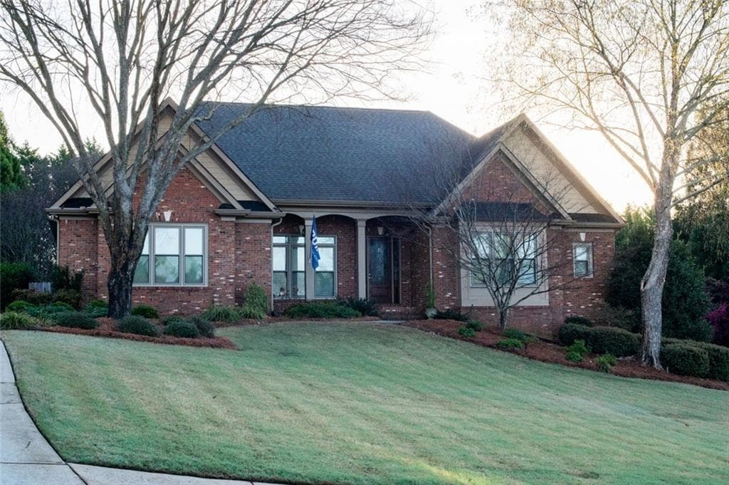 5 bedroom, 4 bathroom, 4,215 sq ft single family residence for sale at 558 Sterling Water Drive, Monroe, GA 30655 — photo 4