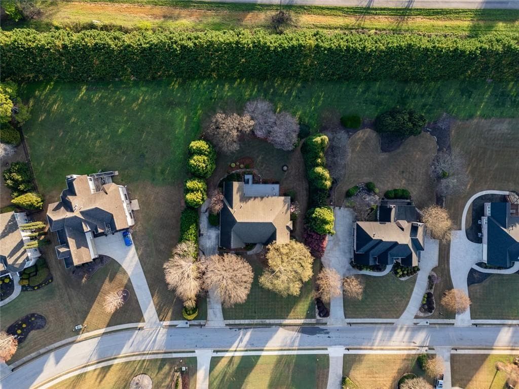 5 bedroom, 4 bathroom, 4,215 sq ft single family residence for sale at 558 Sterling Water Drive, Monroe, GA 30655 — photo 6