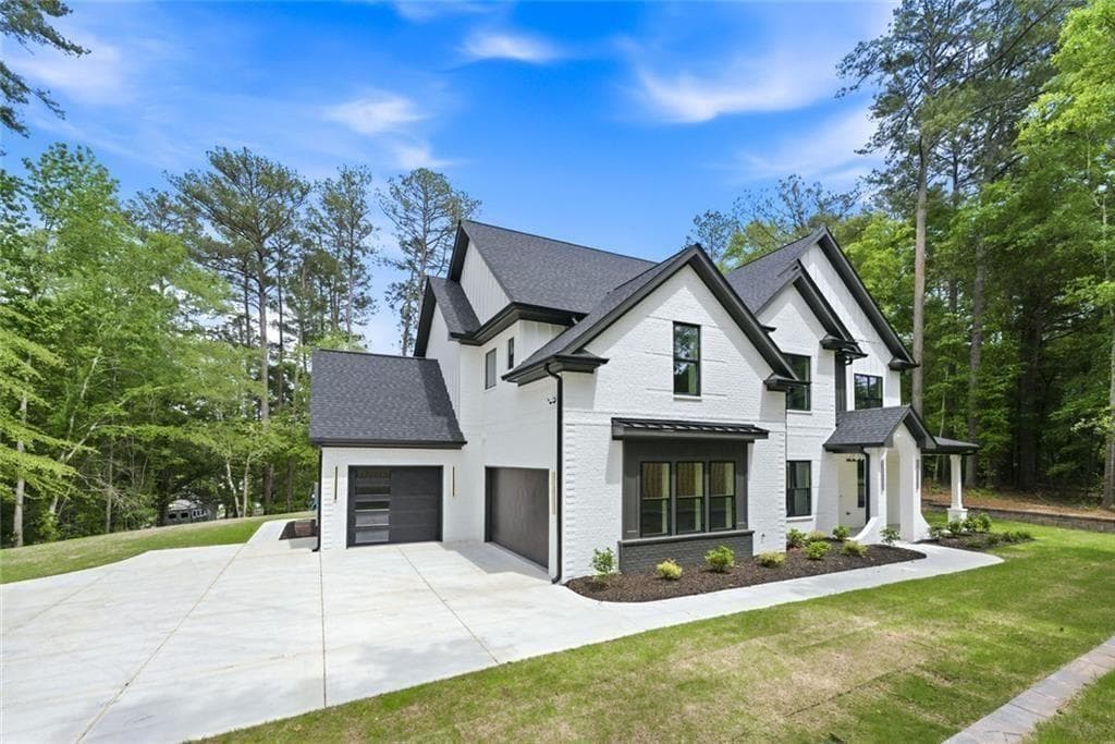 4 bedroom, 5 bathroom, 4,000 sq ft single family residence for sale at 880 Bramlett Shoals Road, Lawrenceville, GA 30045 — photo 2