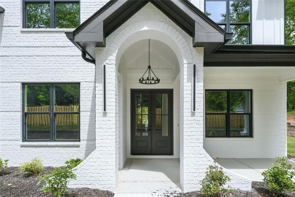4 bedroom, 5 bathroom, 4,000 sq ft single family residence for sale at 880 Bramlett Shoals Road, Lawrenceville, GA 30045 — photo 4