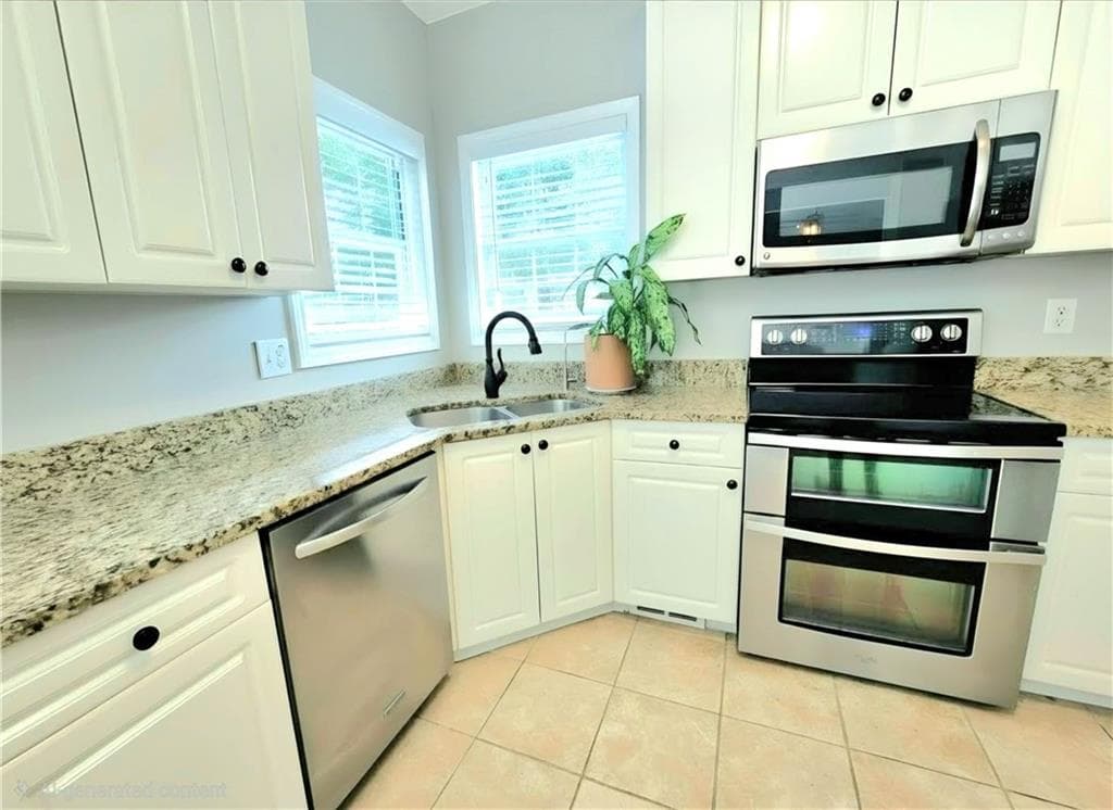 4 bedroom, 4 bathroom, 3,631 sq ft single family residence for sale at 150 Canal Place, Fayetteville, GA 30215 — photo 7