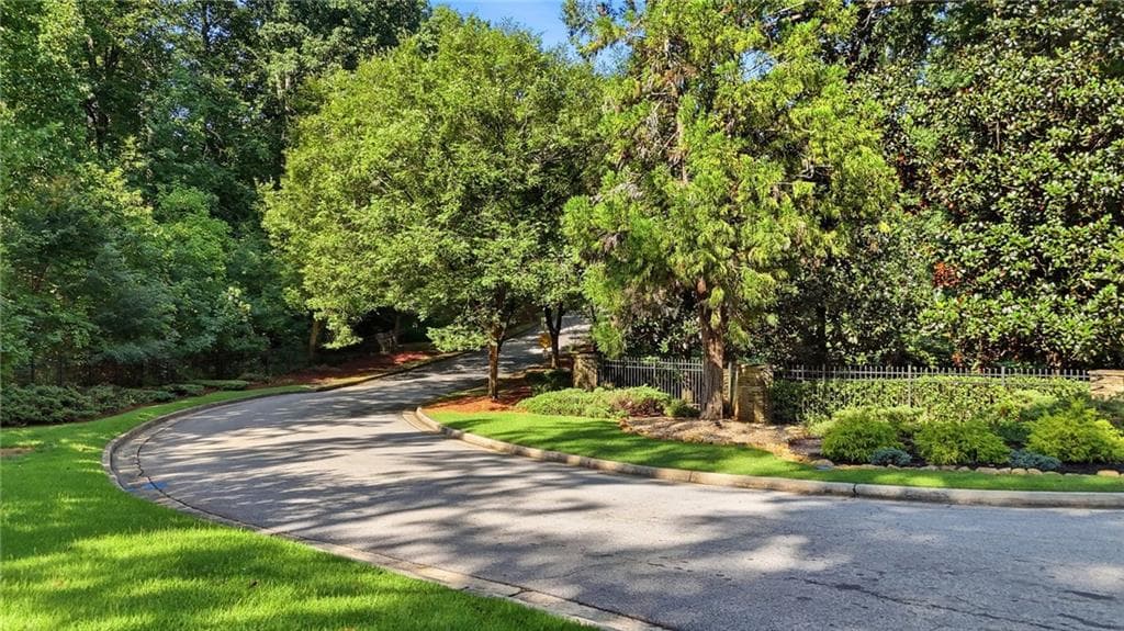 single family residence for sale at 2053 Fontainbleau Drive, Conyers, GA 30094 — photo 4