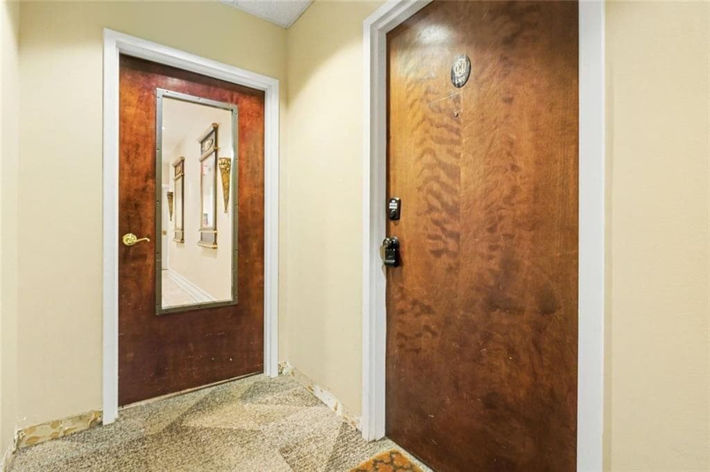 2 bedroom, 2 bathroom, 1,032 sq ft condominium for sale at 32 Peachtree Street 1307, Atlanta, GA 30303 — photo 7