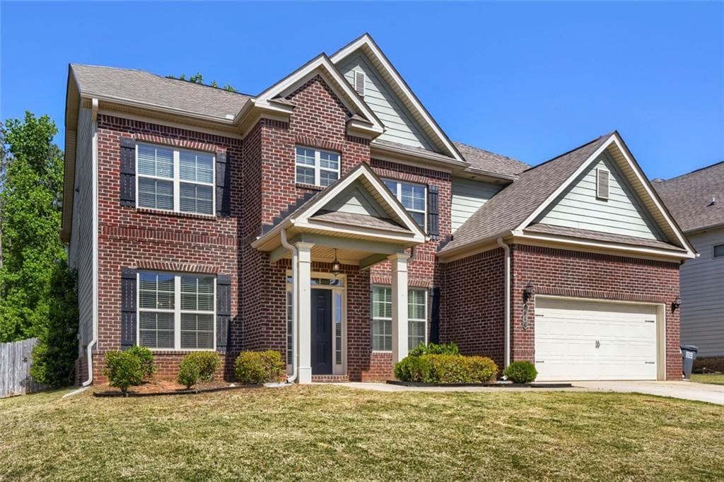 5 bedroom, 4 bathroom, 3,736 sq ft single family residence for sale at 445 Piedmont Circle, Covington, GA 30016 — photo 2