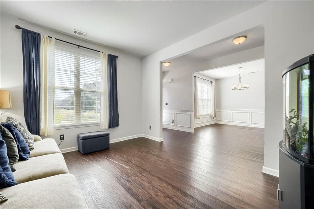 5 bedroom, 4 bathroom, 3,736 sq ft single family residence for sale at 445 Piedmont Circle, Covington, GA 30016 — photo 6