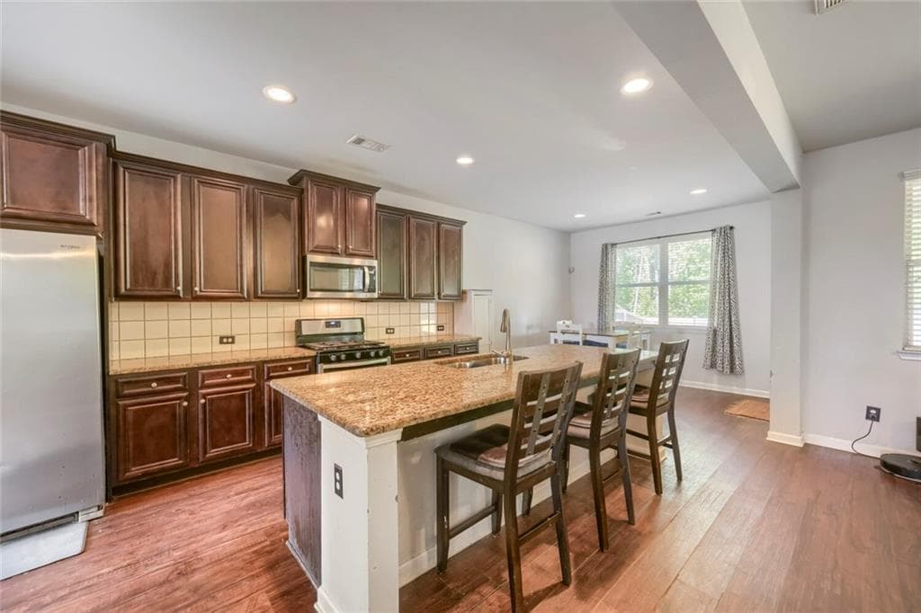 5 bedroom, 4 bathroom, 3,736 sq ft single family residence for sale at 445 Piedmont Circle, Covington, GA 30016 — photo 10