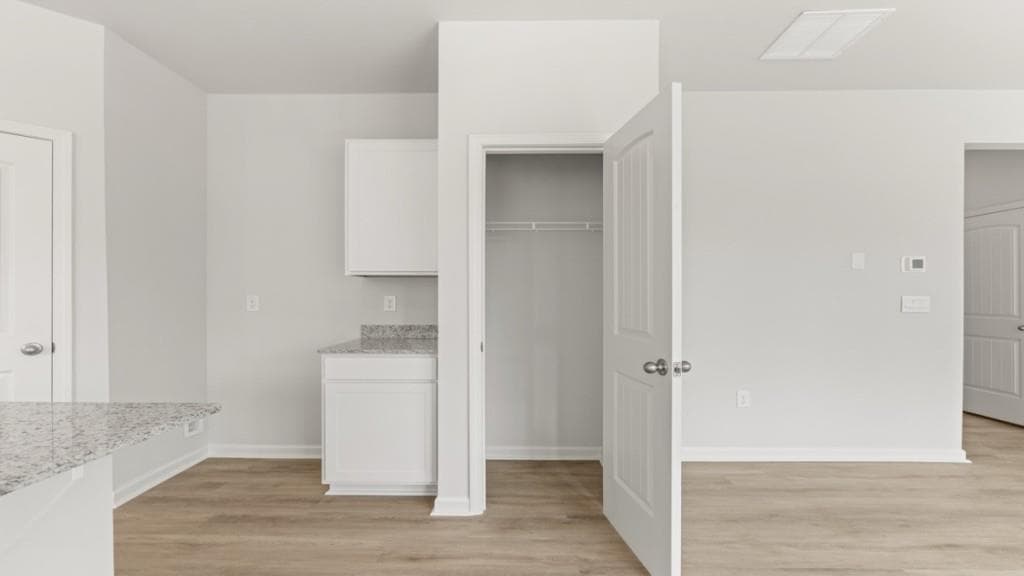 3 bedroom, 3 bathroom, 1,749 sq ft single family residence for sale at 8162 Coldstream Drive, Fairburn, GA 30213 — photo 8