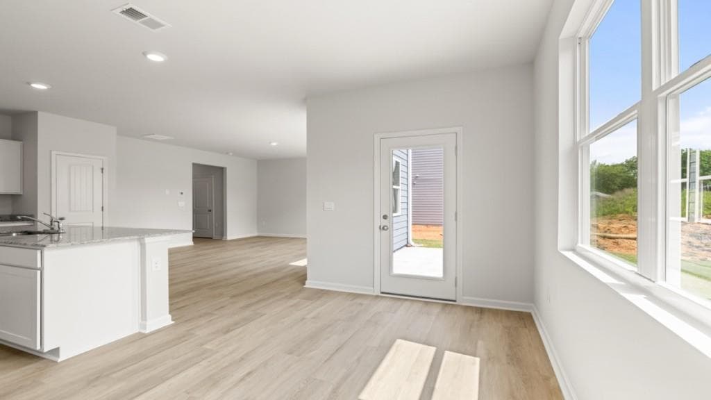 3 bedroom, 3 bathroom, 1,749 sq ft single family residence for sale at 8162 Coldstream Drive, Fairburn, GA 30213 — photo 10