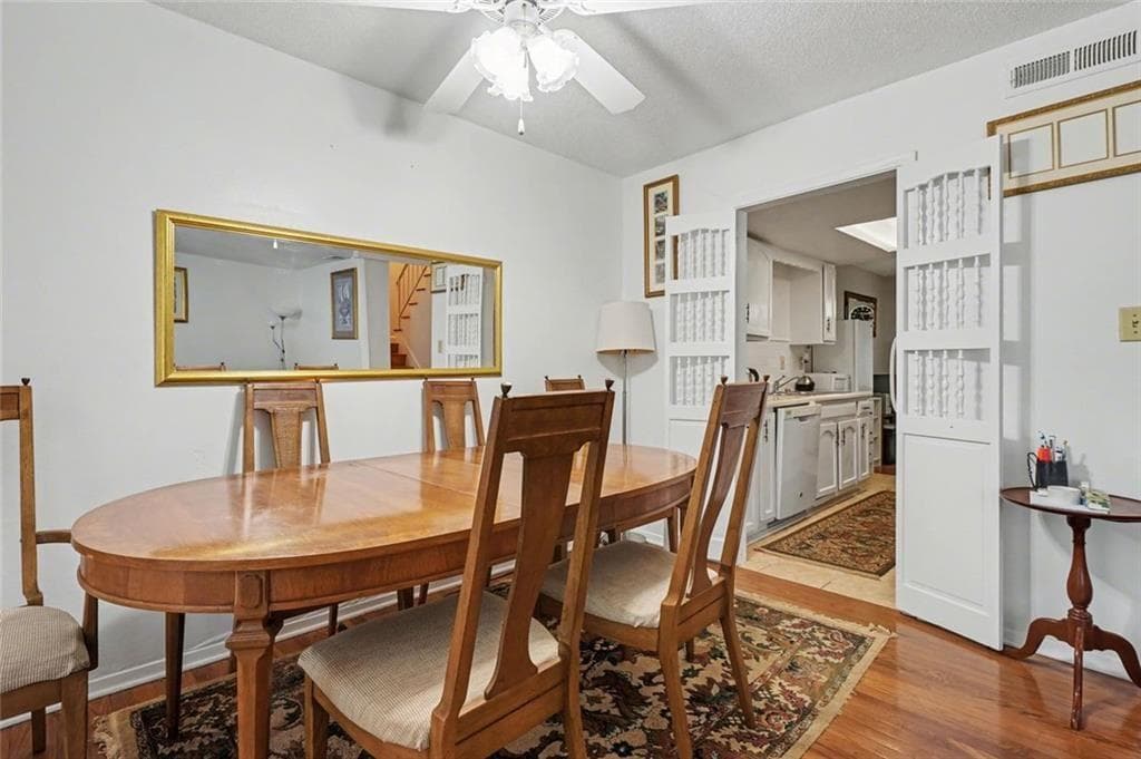 3 bedroom, 3 bathroom, 1,408 sq ft townhouse for sale at 697 Garden Walk Drive, Stone Mountain, GA 30083 — photo 8