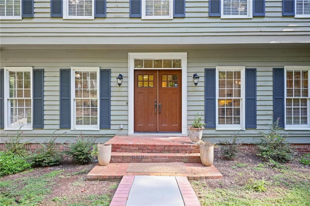 4 bedroom, 3 bathroom, 2,777 sq ft single family residence under contract at 614 Colston Court, Marietta, GA 30064 — photo 3