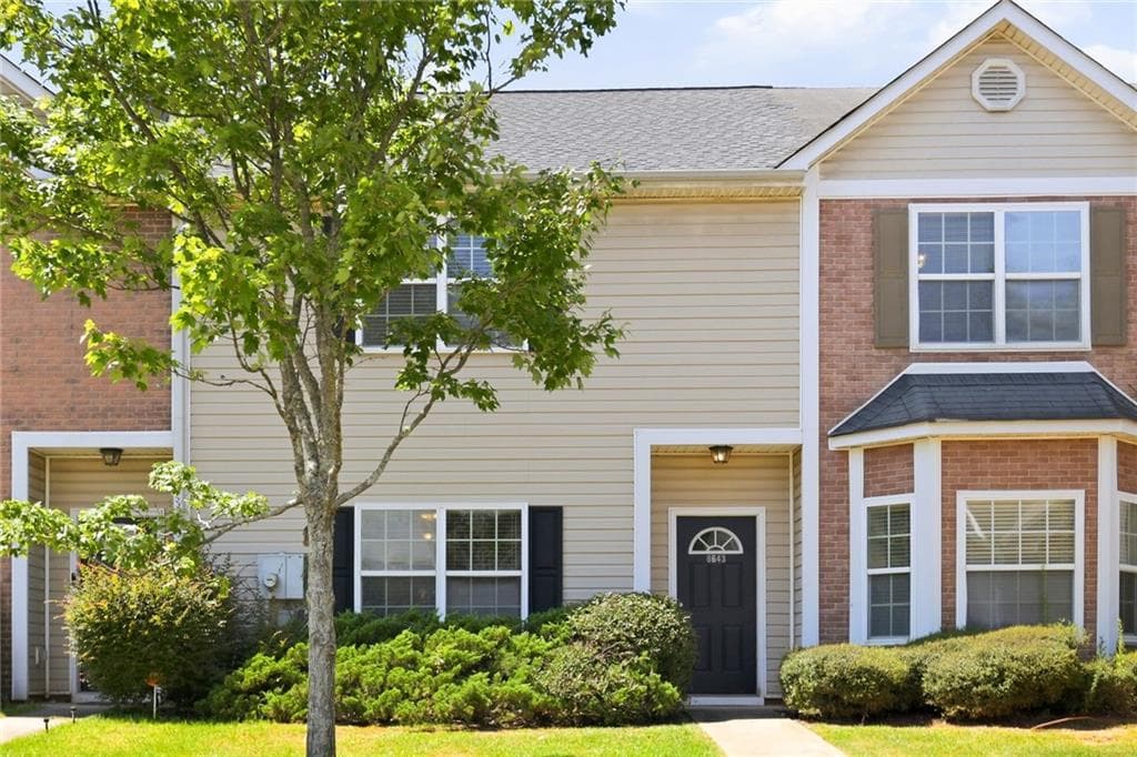 3 bedroom, 3 bathroom, 1,530 sq ft single family residence for rent at 8643 Thomas Lane, Riverdale, GA 30274 for $1,520 a month — photo 1 of 17
