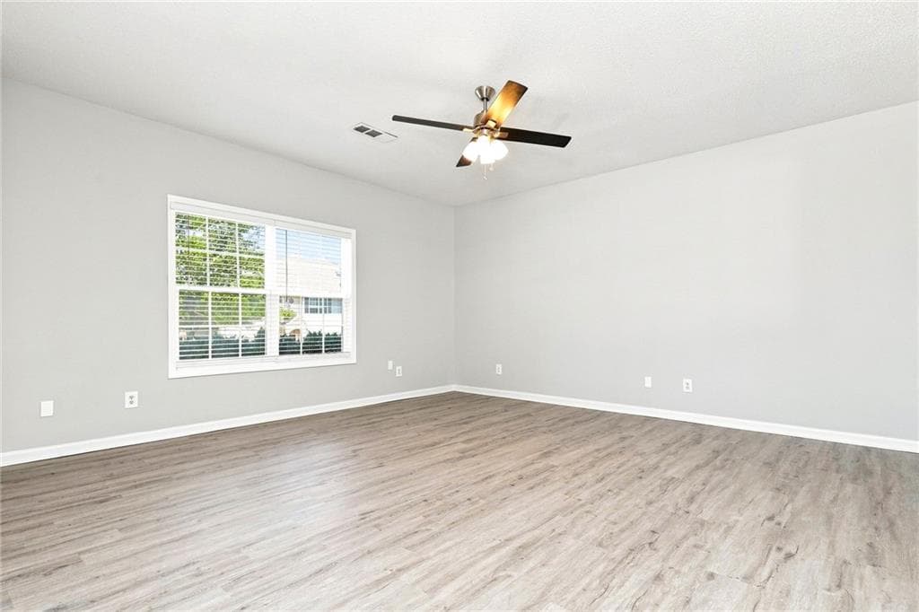3 bedroom, 3 bathroom, 1,530 sq ft single family residence for rent at 8643 Thomas Lane, Riverdale, GA 30274 for $1,520 a month — photo 8