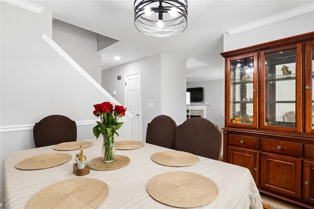 4 bedroom, 3 bathroom, 1,548 sq ft single family residence for sale at 5775 River Ridge Lane, Sugar Hill, GA 30518 — photo 5