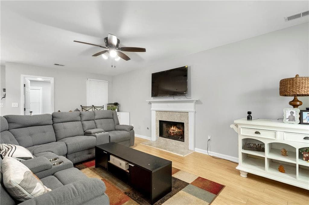 4 bedroom, 3 bathroom, 1,548 sq ft single family residence for sale at 5775 River Ridge Lane, Sugar Hill, GA 30518 — photo 6