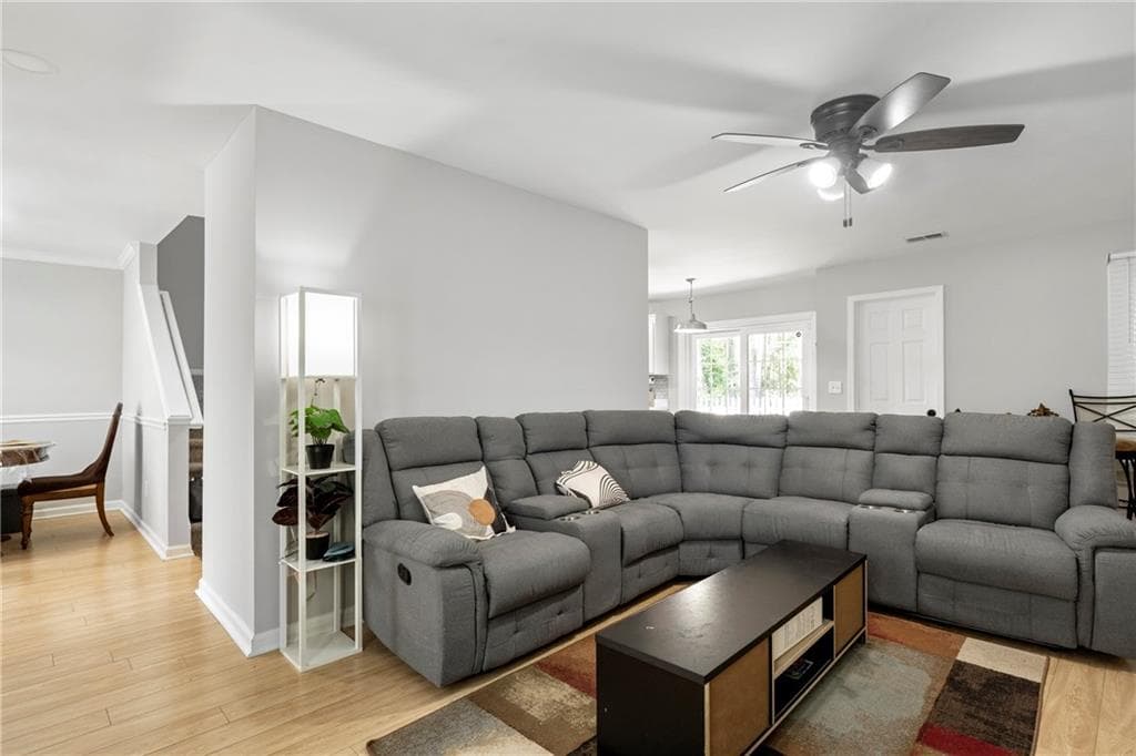 4 bedroom, 3 bathroom, 1,548 sq ft single family residence for sale at 5775 River Ridge Lane, Sugar Hill, GA 30518 — photo 7