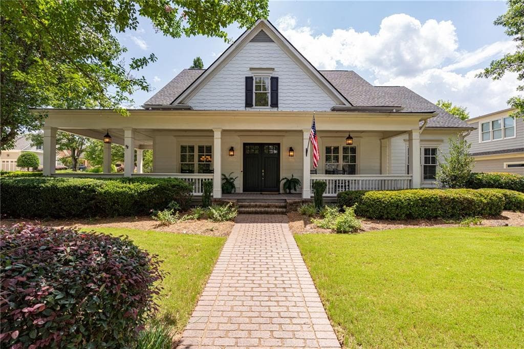 5 bedroom, 5 bathroom, 4,076 sq ft single family residence for sale at 300 Horseshoe Bend, Statham, GA 30666