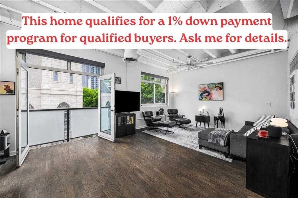 1 bedroom, 1 bathroom, 1,040 sq ft condominium for sale at 805 Peachtree Street 318, Atlanta, GA 30308 — photo 1 of 37