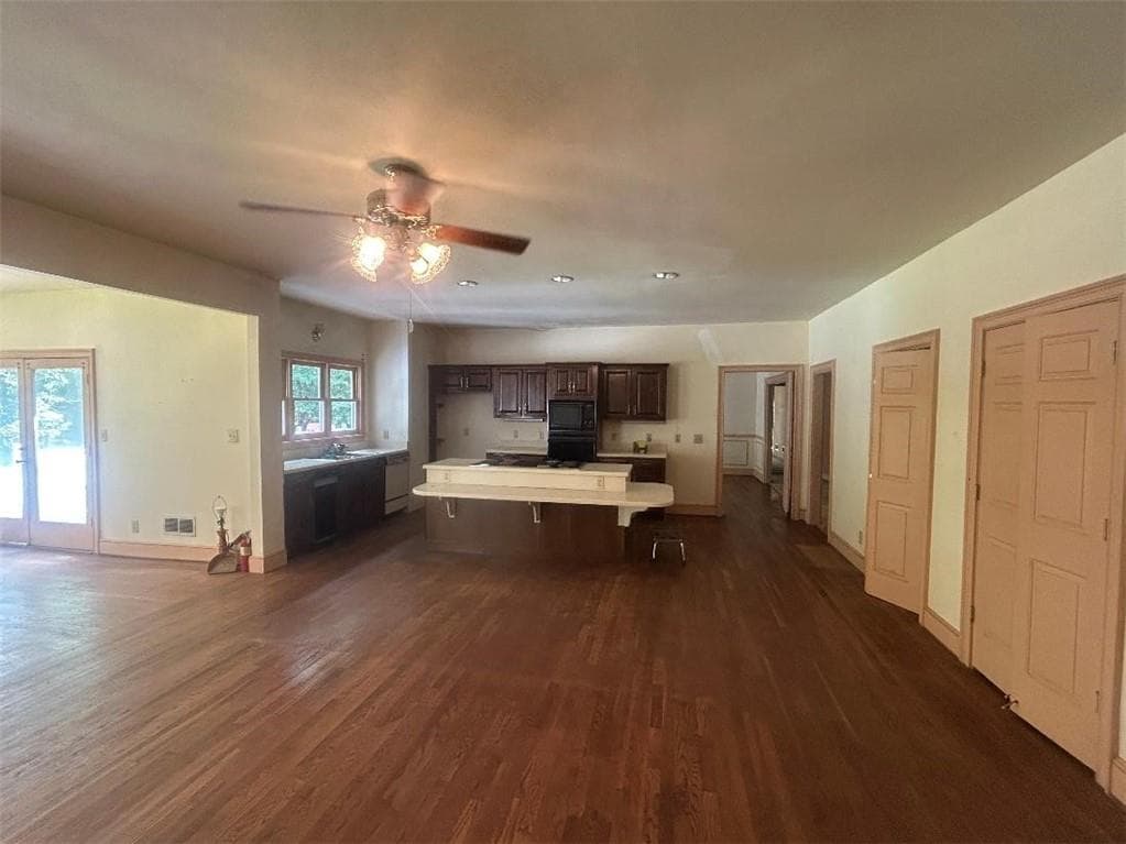 5 bedroom, 5 bathroom, 6,000 sq ft single family residence for sale at 3719 Fairburn Road, South Fulton, GA 30331 — photo 3